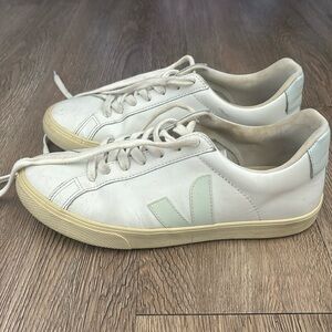 Women’s Veja Sneakers